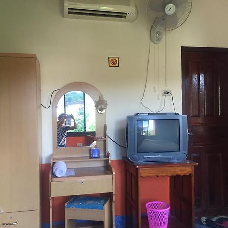 Oudomphone Guesthouse 2 บ้านห้วยทราย ภายนอก รูปภาพ