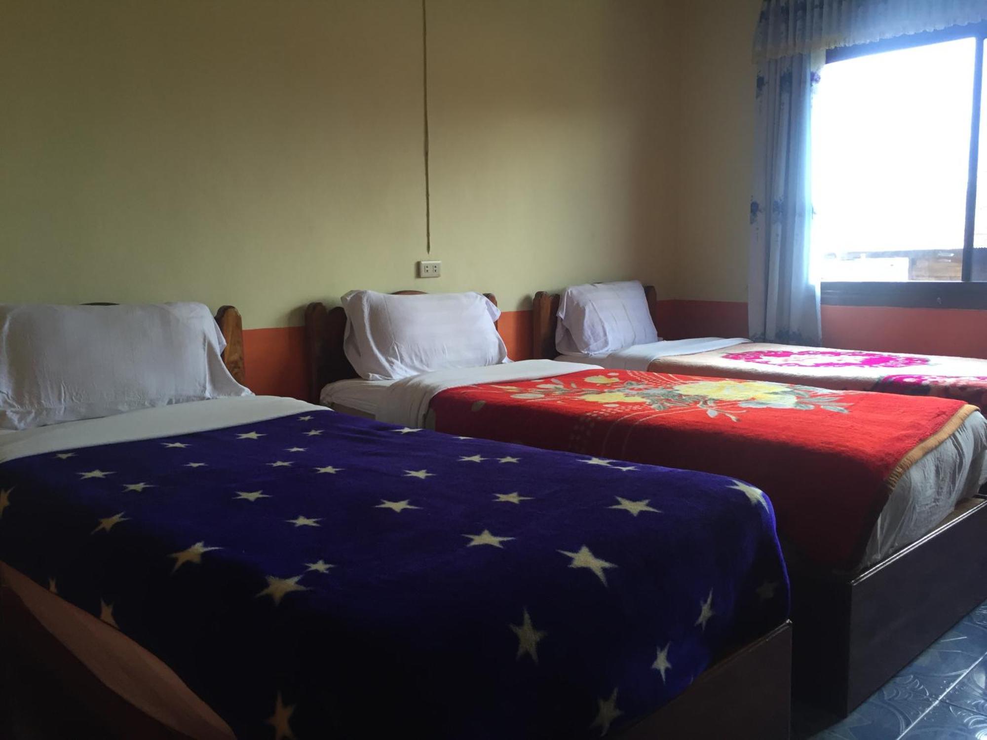 Oudomphone Guesthouse 2 บ้านห้วยทราย ภายนอก รูปภาพ